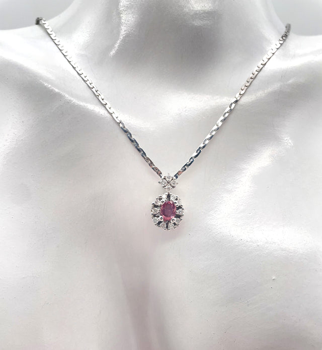 Exklusives Weißgold-Set mit Brillanten und Rubinen