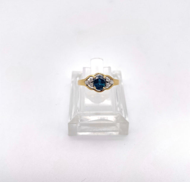 Gelbgold Ring mit Saphir