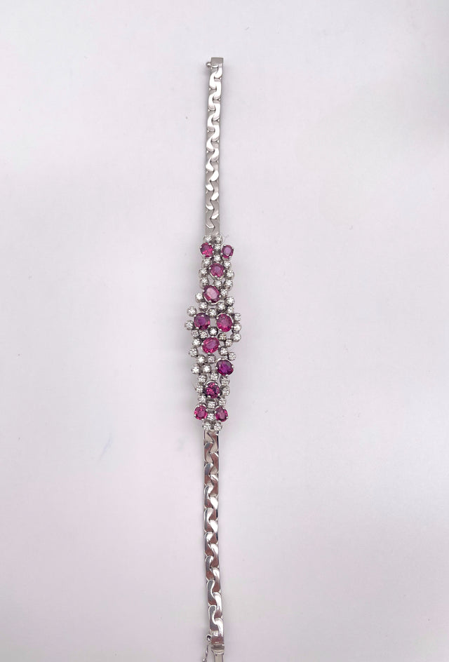 Funkelndes Rubinarmband