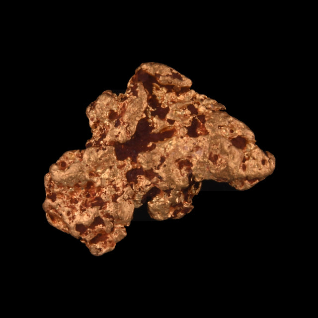 Goldnugget aus Leonora, Westaustralien, 0,61 g, Unikat Nr. 26-0196, freigestellt vor schwarzem Grund