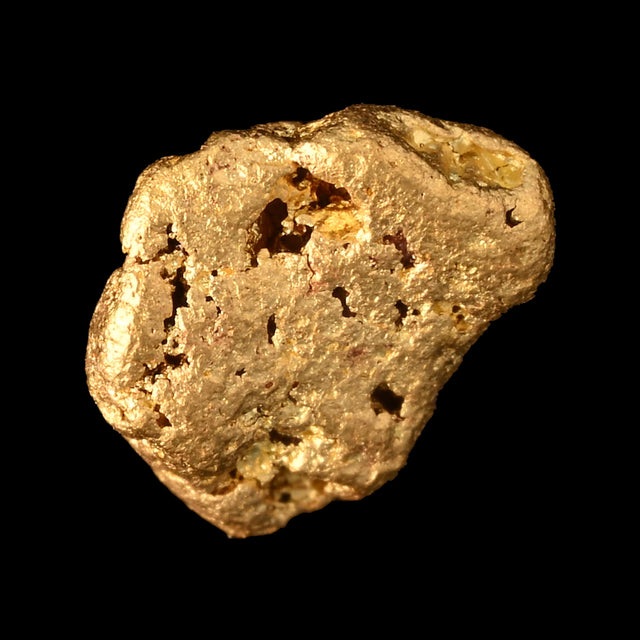 Goldnugget aus Leonora, Westaustralien, 0,62 g, Unikat Nr. 26-0038, freigestellt vor schwarzem Grund