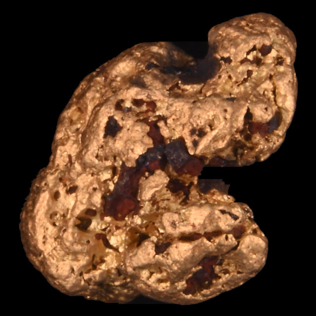 Goldnugget Nr. 26-0092 in der Nahaufnahme: Oberfläche und Struktur