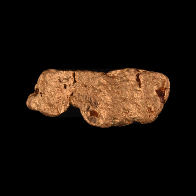 Goldnugget aus Leonora, Westaustralien, 0,91 g, Unikat Nr. 26-0174, freigestellt vor schwarzem Grund