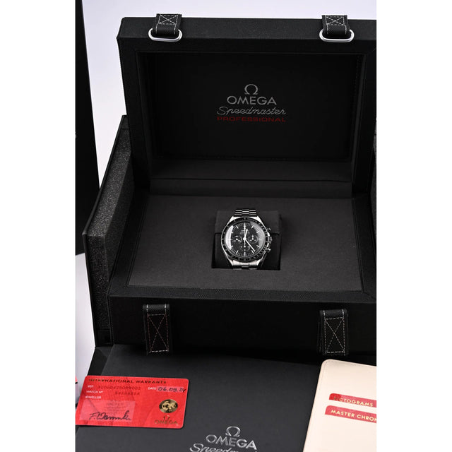 Omega Speedmaster Moonwatch Professional 42 mm in originaler Omega-Praesentationsbox