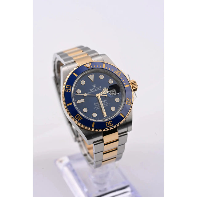 Rolex Submariner Date 126613LB Bluesy blaues Zifferblatt mit Gold-Stundenmarkierungen und Datumsanzeige