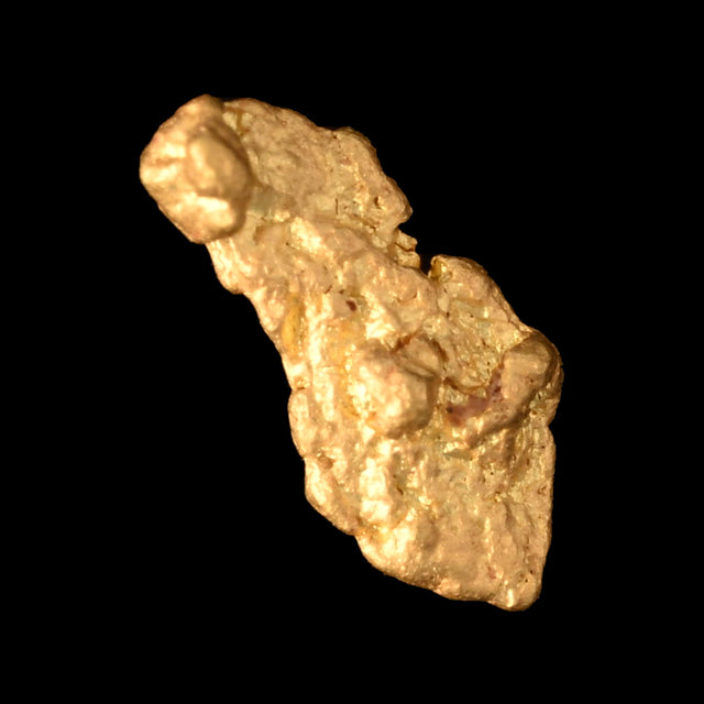Goldnugget aus Leonora, Westaustralien, 0,13 g, Unikat Nr. 26-0229, freigestellt vor schwarzem Grund
