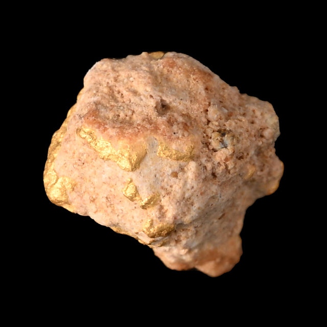 Goldnugget aus Leonora, Westaustralien, 0,37 g, Unikat Nr. 26-0317, freigestellt vor schwarzem Grund