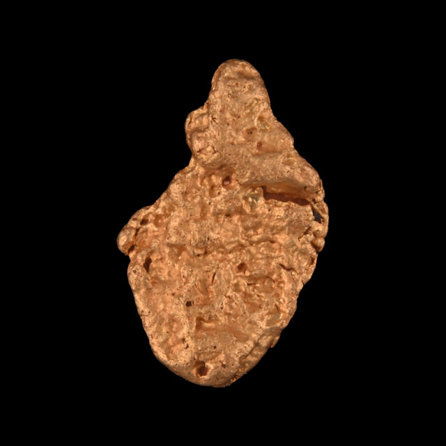 Goldnugget aus Leonora, Westaustralien, 0,58 g, Unikat Nr. 26-0221, freigestellt vor schwarzem Grund