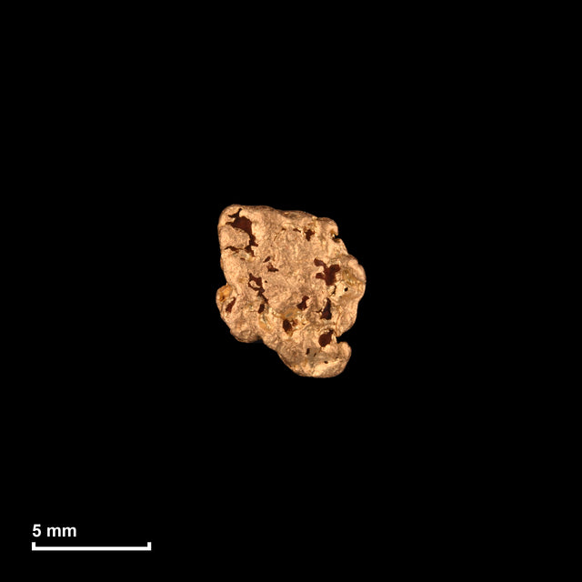 Goldnugget Nr. 26-0068 mit Maßstab: 7,2 × 6,2 mm bei 0,75 g