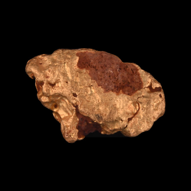 Goldnugget aus Leonora, Westaustralien, 0,97 g, Unikat Nr. 26-0149, freigestellt vor schwarzem Grund