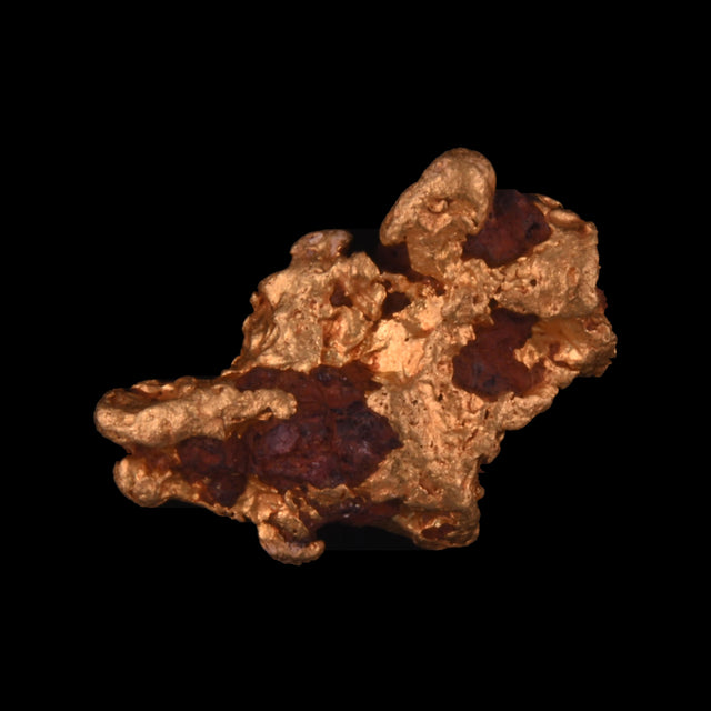 Goldnugget aus Leonora, Westaustralien, 0,97 g, Unikat Nr. 26-0201, freigestellt vor schwarzem Grund