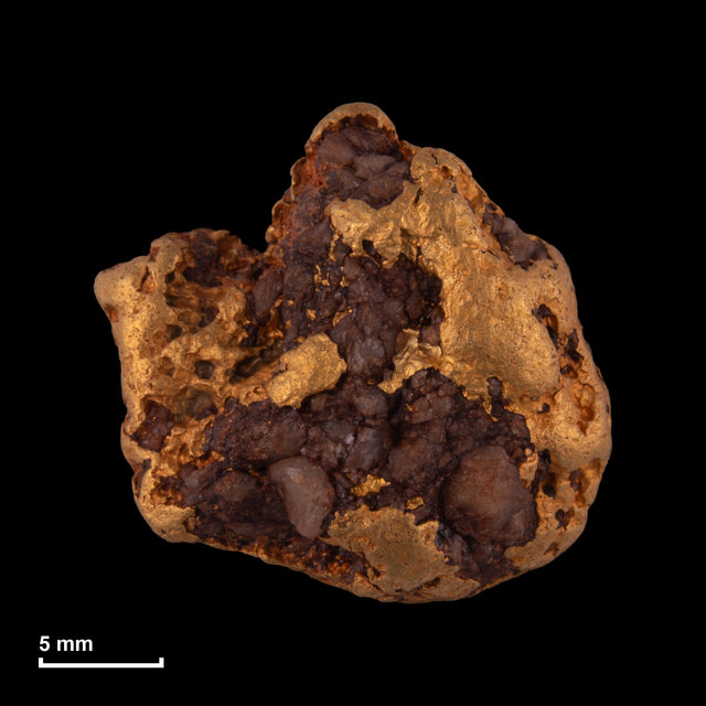 Goldnugget Nr. 26-0274 mit Maßstab: 20,8 × 20,1 mm bei 21,55 g